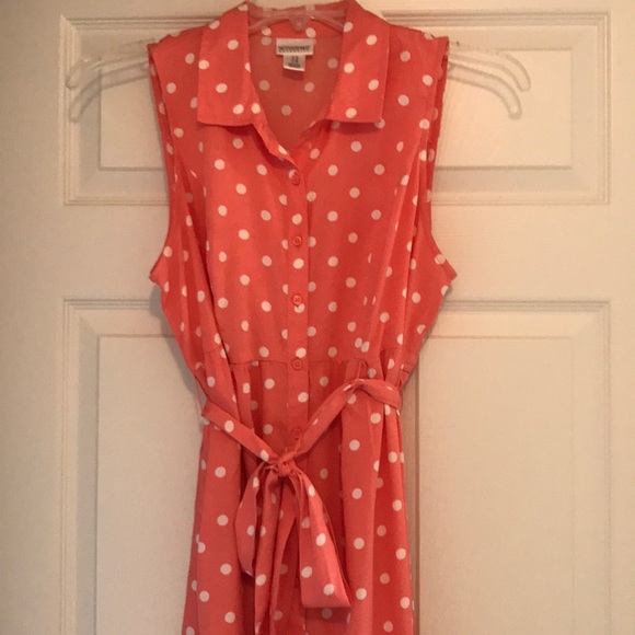 Motherhood Maternity Dresses & Skirts - Motherhood Maternity medium polka dot dress